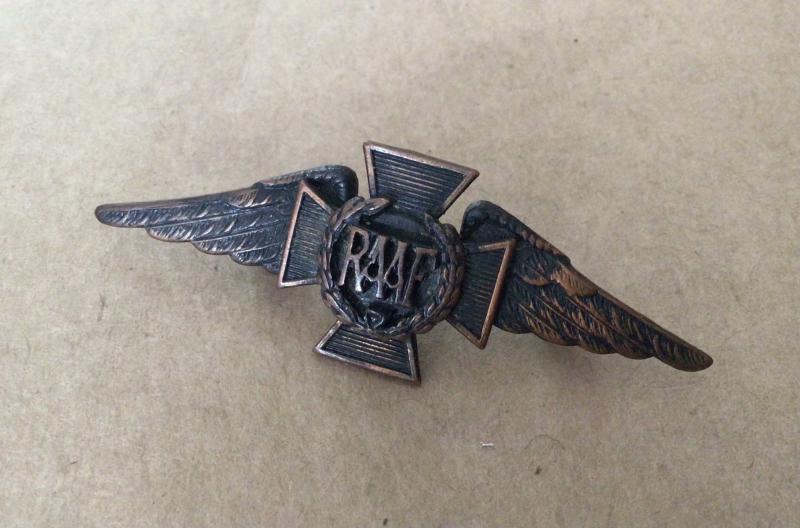 WW2 RAAF Chaplain Collar Badge