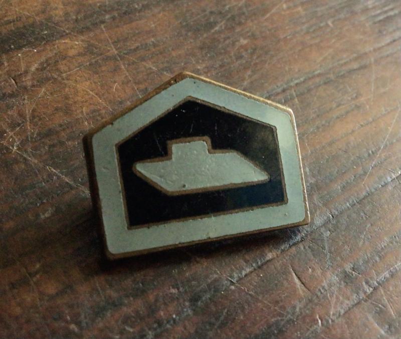 Australian WW2 1st Armoured Division Enamel Lapel Badge