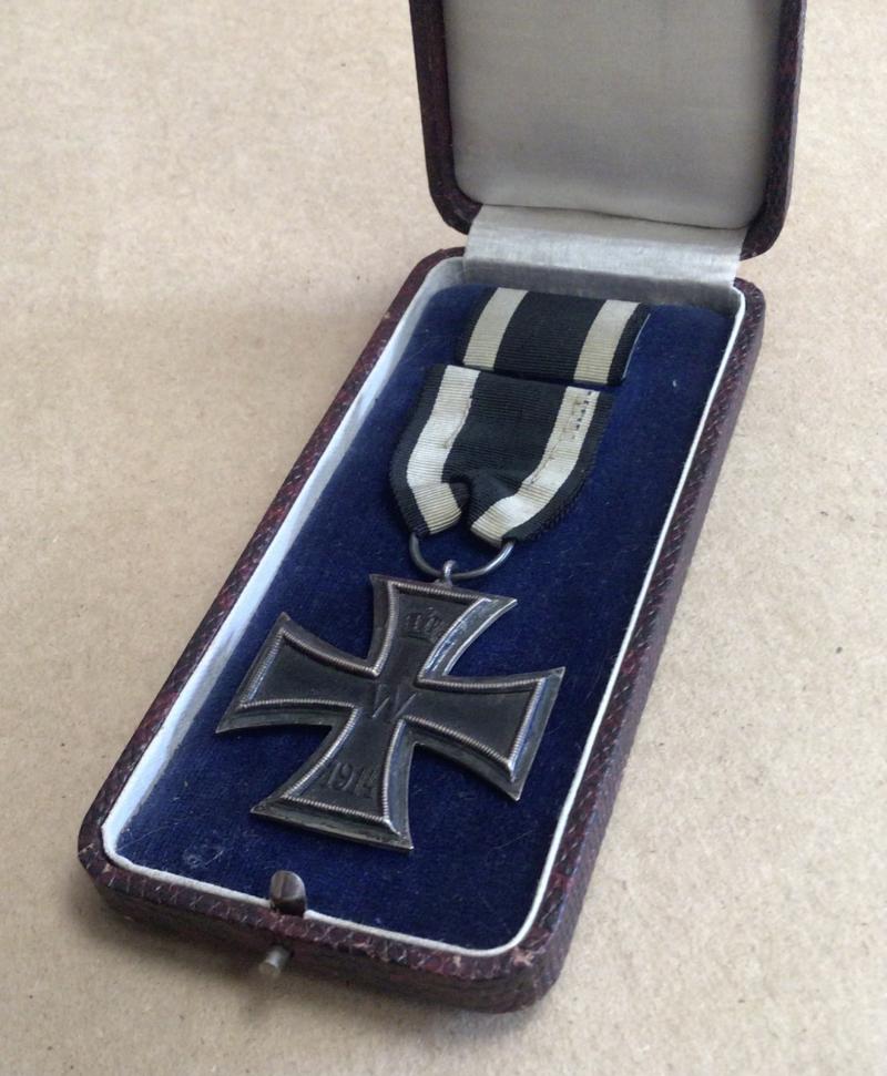 WW1 1914 Iron Cross 2nd Class in Private Purchase Case