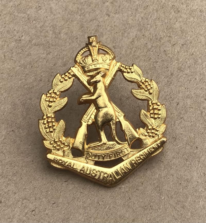 1948-53 Royal Australian Regiment Hat Badge