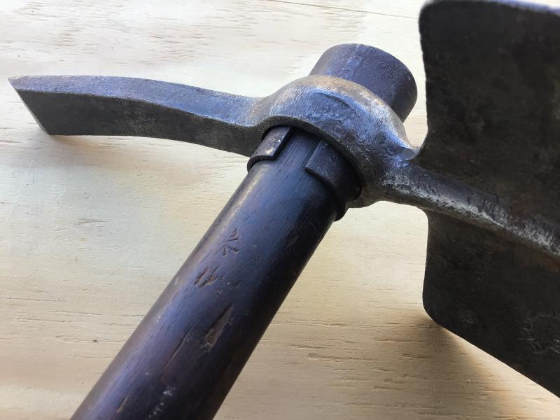 WW1 Entrenching Tool - 1918