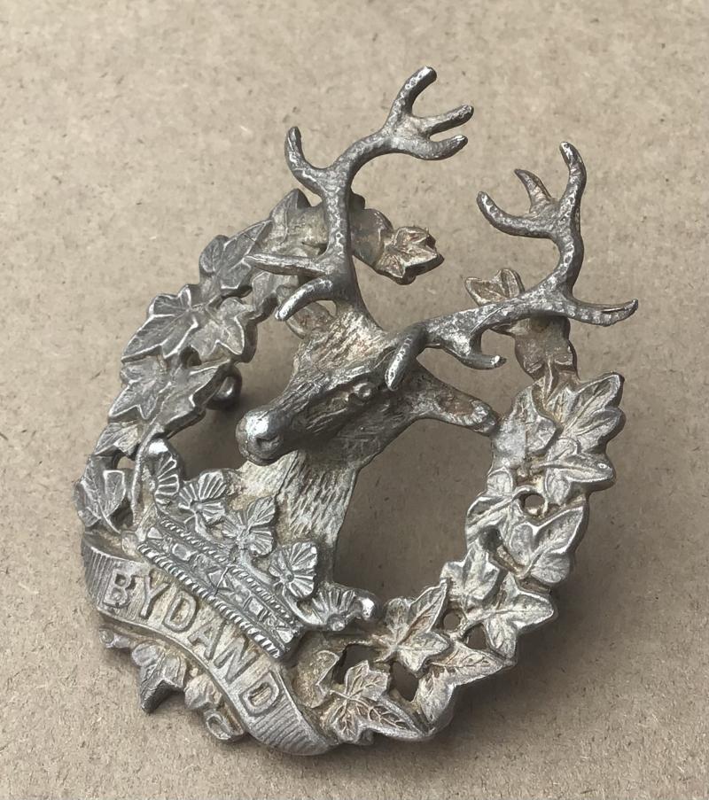 Gordon Highlanders Officers Sterling Silver Hat Badge