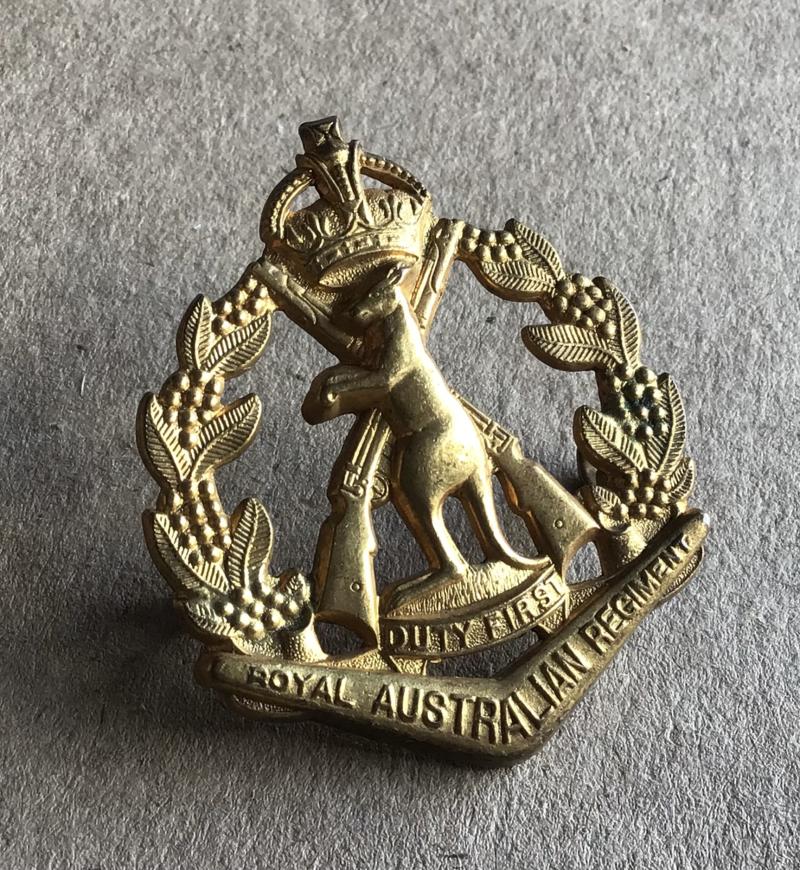 1948-53 Royal Australian Regiment Hat Badge
