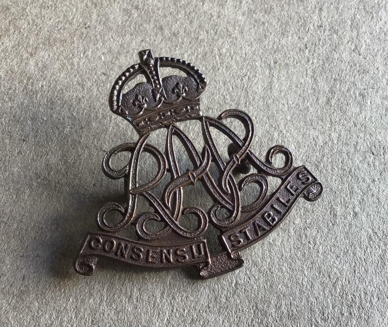 1930-42 Australian Artillery Seige Brigade Hat Badge