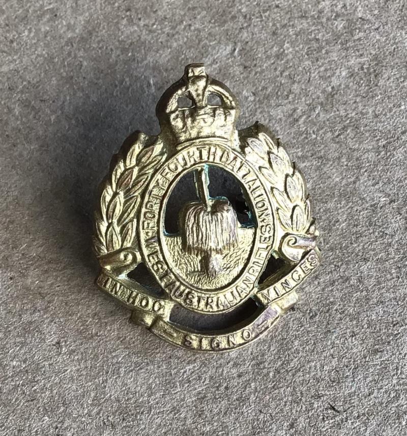 1930-42 44th Infantry Battalion Collar Badge