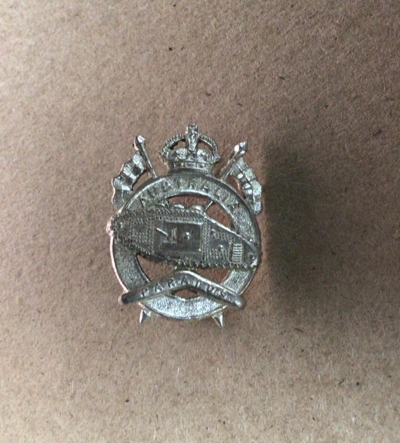 1948-53 1st Armoured Regiment Collar Badge