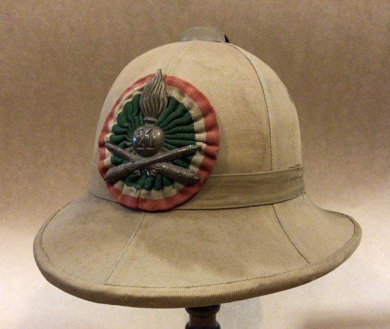 Italy WW2 M1928 Artillery Pith Helmet - 21st Field Artillery Regiment 