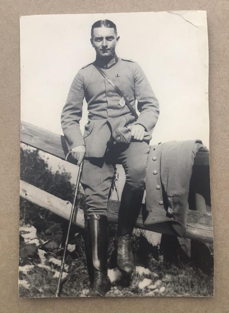 WW1 German Flying Corps Insignia and Photo Group