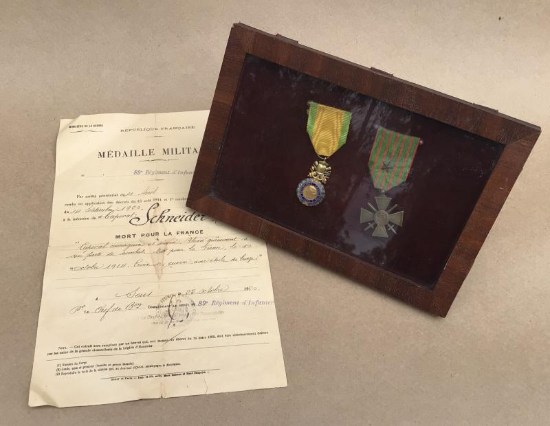 France WW1  A  Posthumous Gallantry Medal Pair to a Soldier Who Died For France