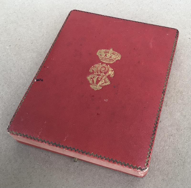 Kingdom of Italy Order of the Crown of Italy - Commanders Neck Badge.