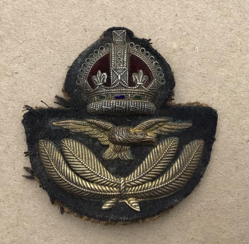 WW2 RAF Officers Hat Badge