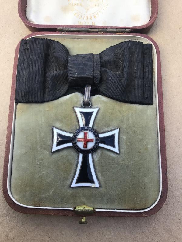 The Austria : Imperial Marian Knight Cross (Order Of The German Knights)