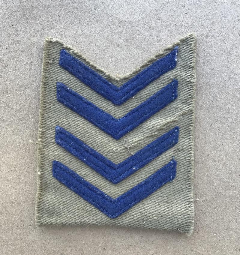 Australia WW2 KD Overseas Service Cheverons