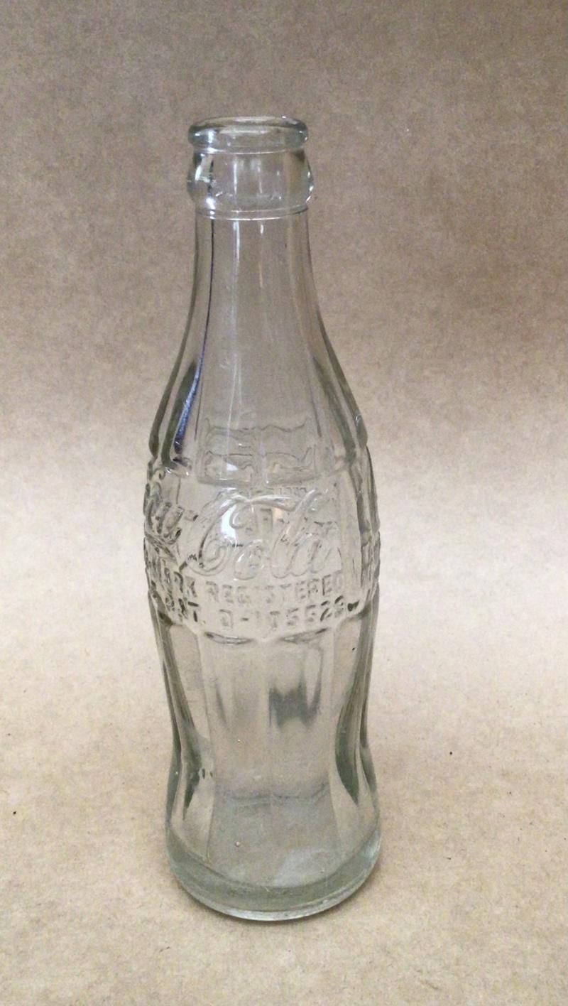 U.S WW2  Coca-Cola  Bottle 1944 dated