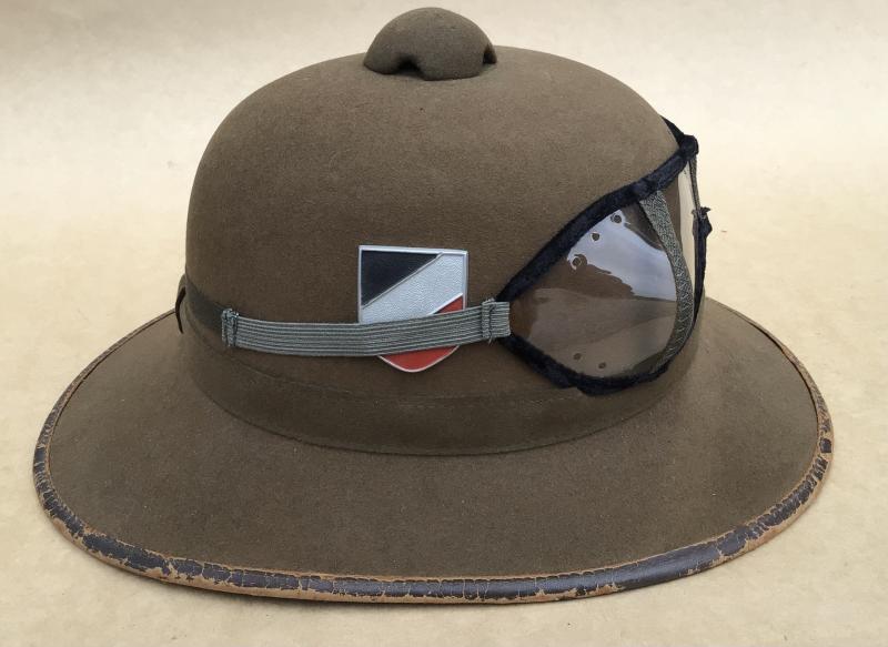 German WW2 2nd Pattern Army Tropical Pith Helmet