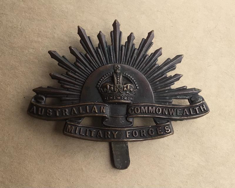 WW1 Tiptaft Birmingham Made Rising Sun Hat Badge