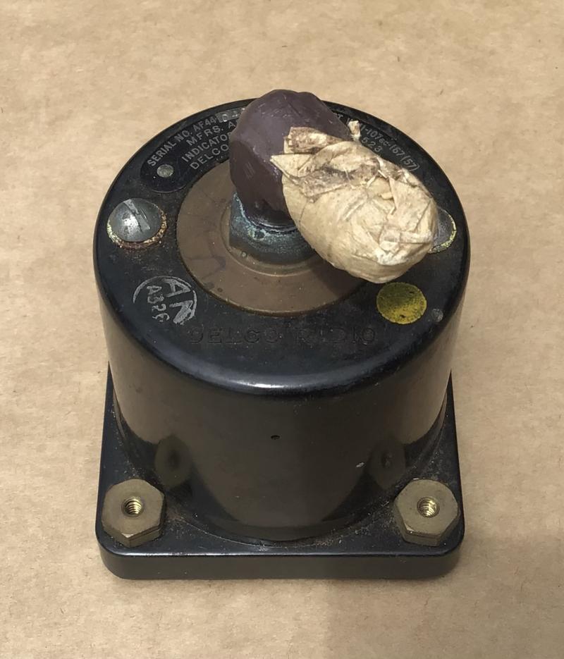 US WW2 Original WWII aircraft oxygen flow indicator gauge.