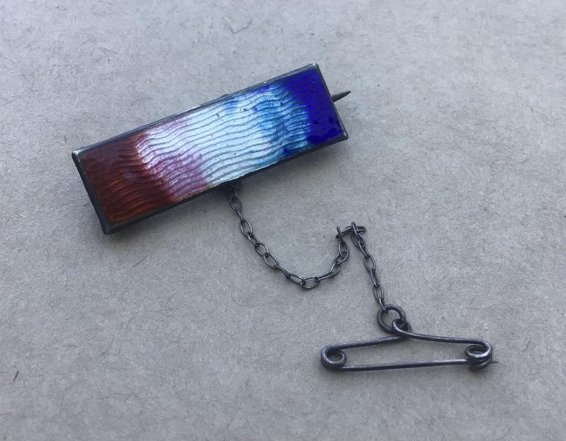 WW1 1914-15 Star Enameled Lapel Badge