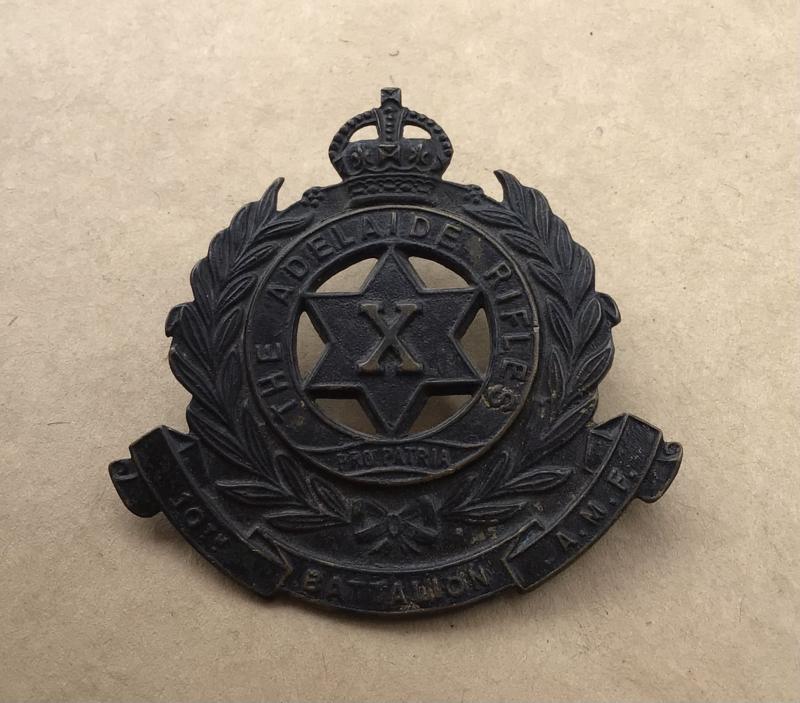 1930-42 10th Infantry Battalion Hat Badge