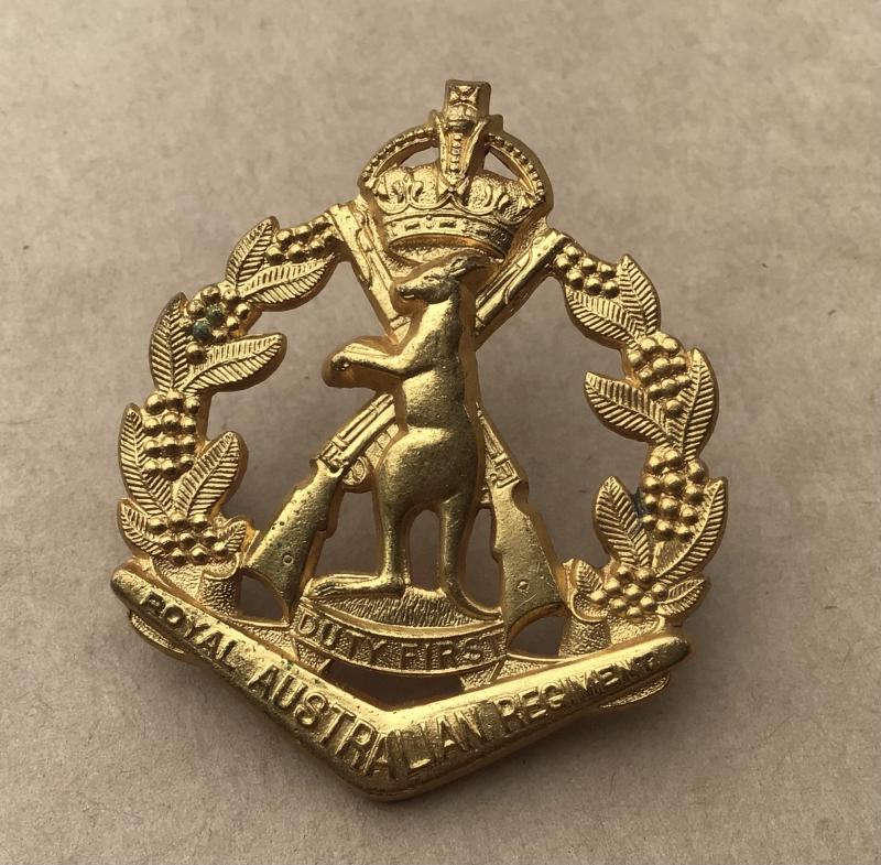 1948-53 Royal Australian Regiment Hat Badge
