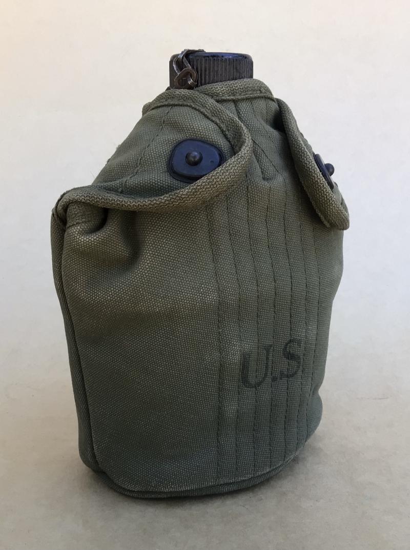 US WW2 Water Canteen and Carrier