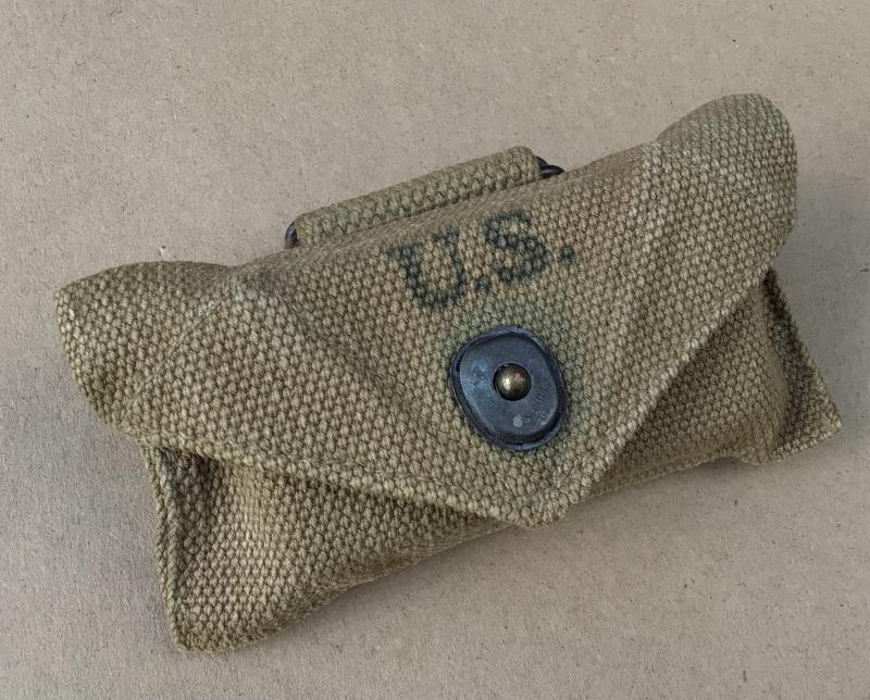 US WW2 First aid Packet- M1924