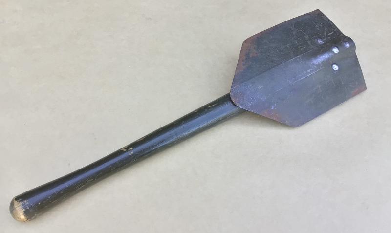 US WW2  M43 Folding Entrenching Shovel