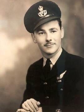 Australia WW2 Named RAAF Warrant Officers Visor Cap