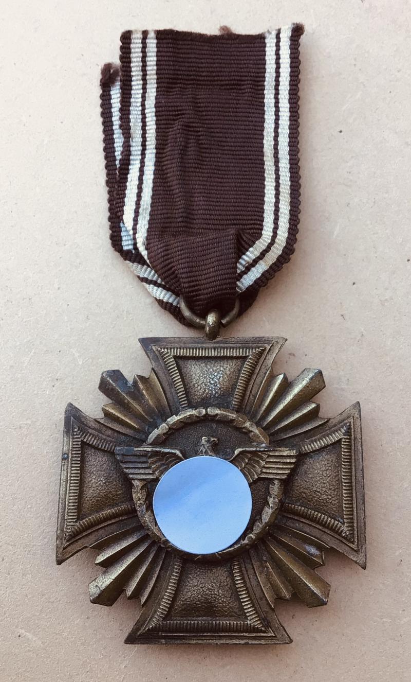 German wW2 NSDAP Long Service Award in Bronze