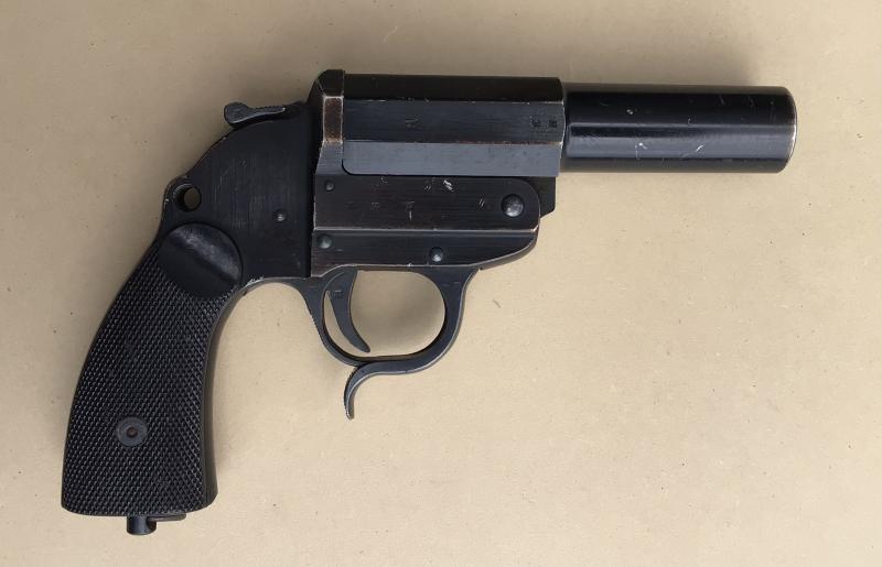German WW2 Leuchtpistole 34 Erma Flare Gun (1942 Dated)