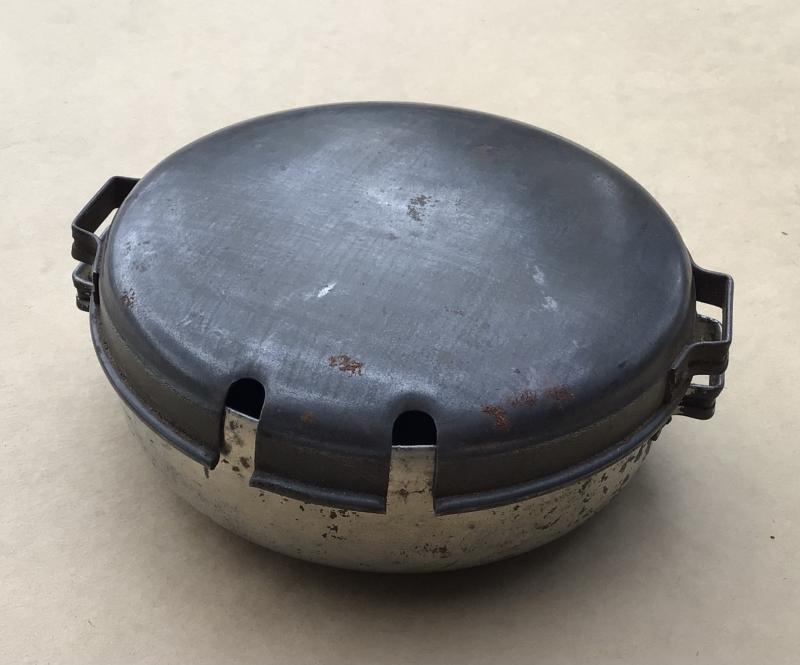 Australia WW1-WW2 Mounted Pattern Mess Tin