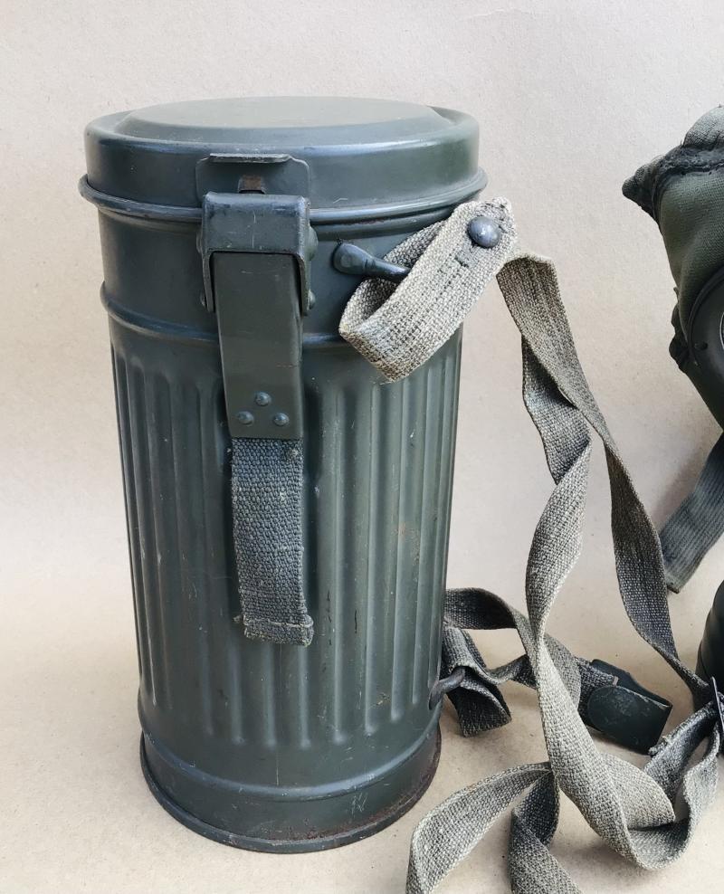 German WW2 Wehrmacht M30 Service Gas Mask