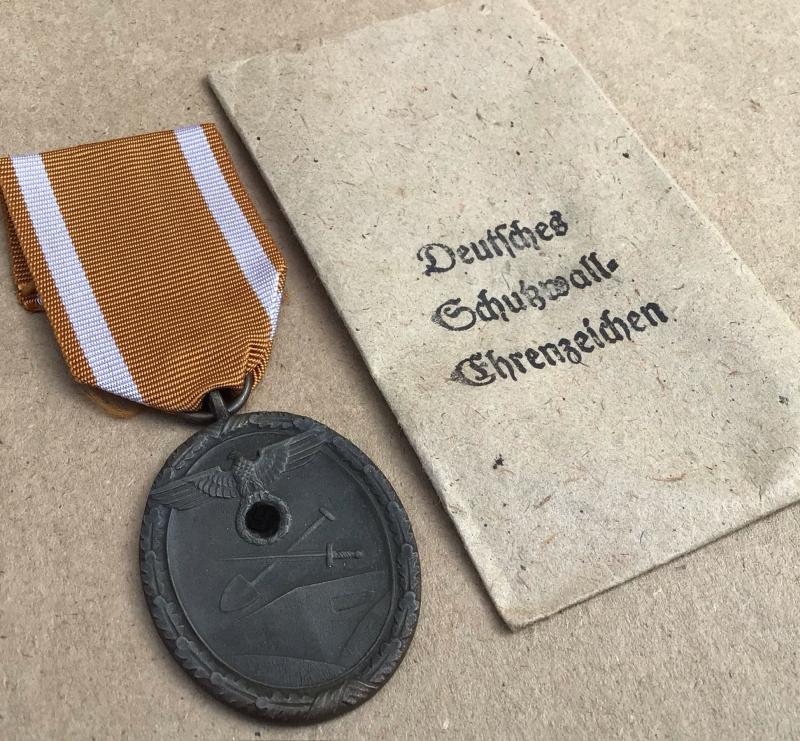 Germany WW2 West Wall Medal and Packet of Issue