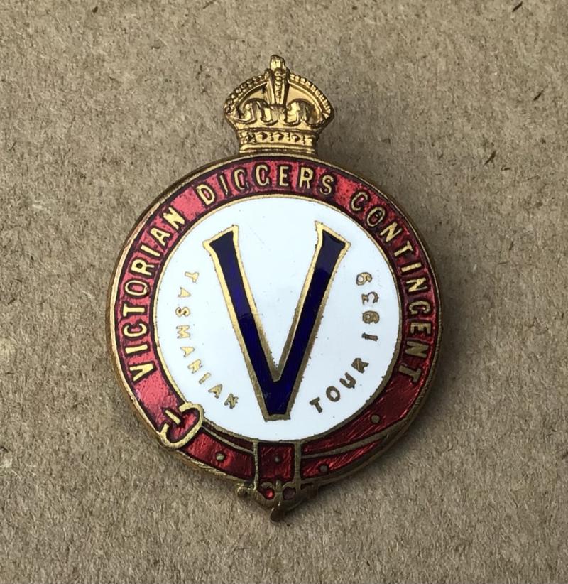 Australia WW2 Victorian Diggers Contingent Lapel Badge
