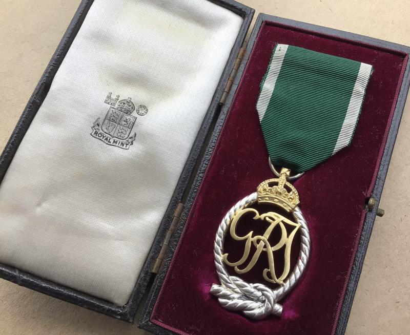 British WW2 Royal Naval Reserve Decoration