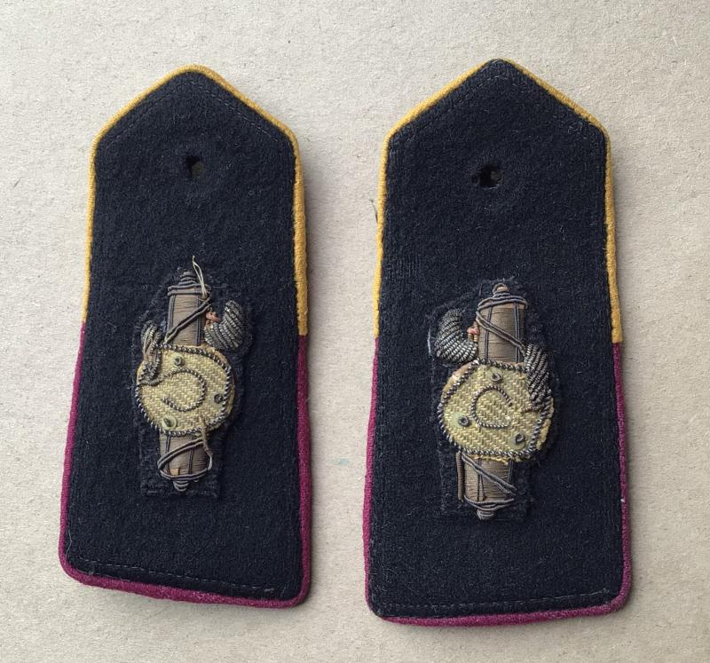 Italy WW2 Matched Pair of GLI Youth Instructors Shoulder Boards
