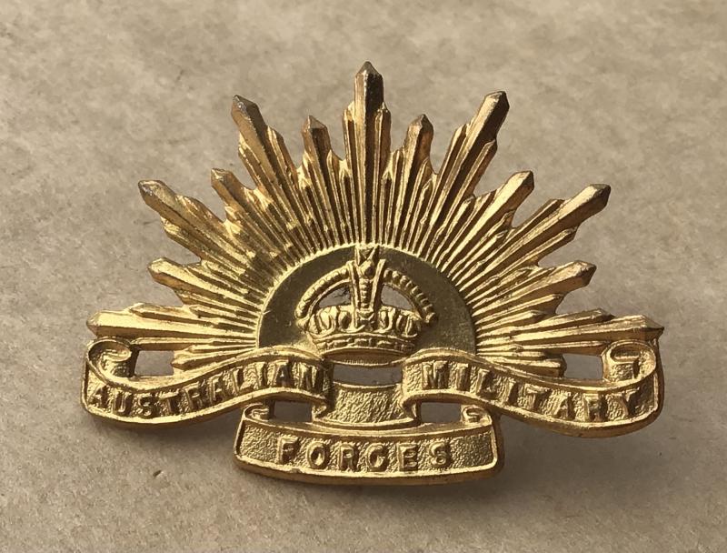 Australia: 1948-53 Rising Sun Cap Badge