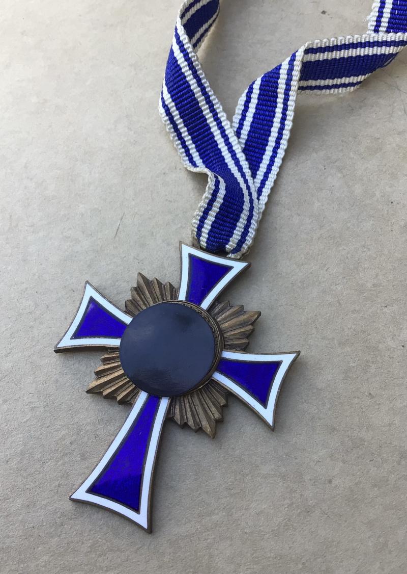 German WW2 Mothers Cross in Bronze