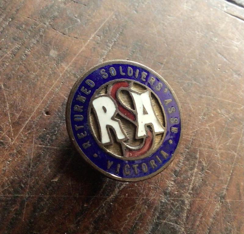 Australian WW1 Returned Services Association Victoria Lapel Badge