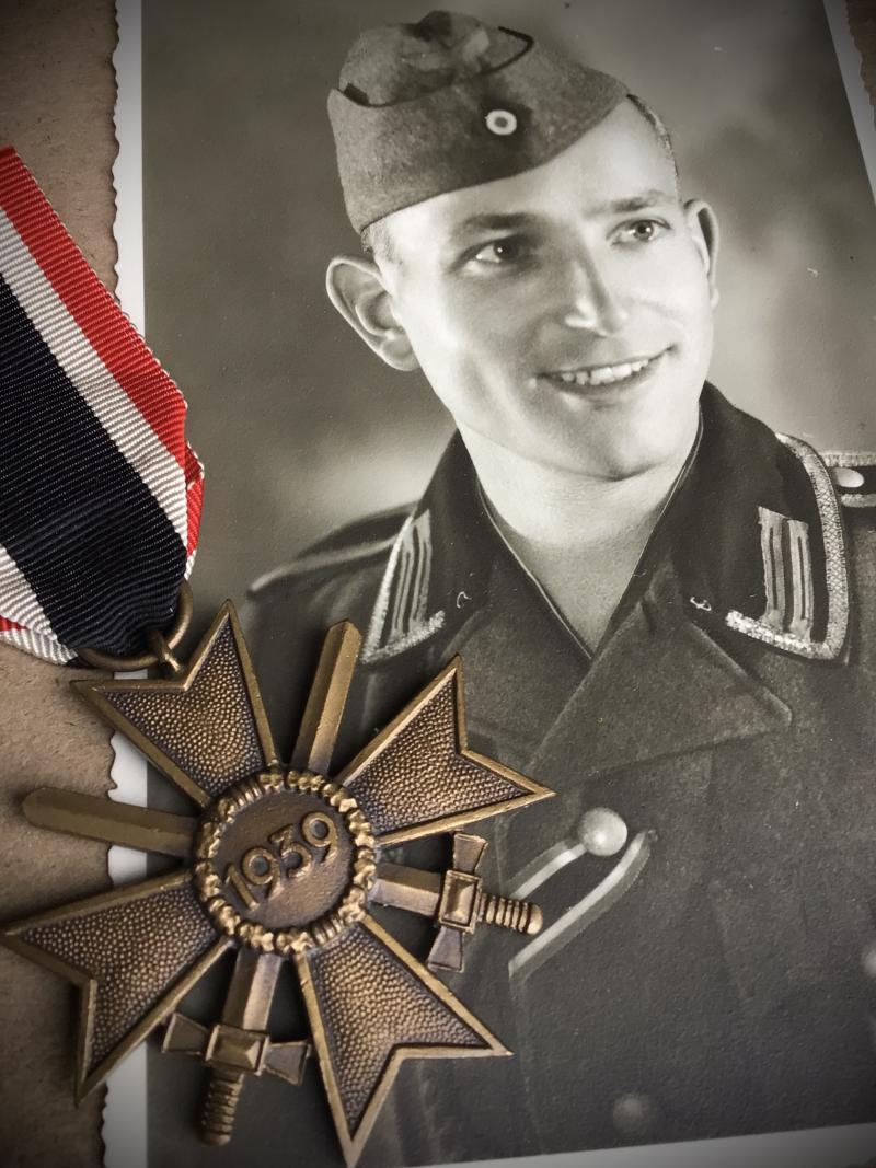 Germany WW2 1939 War Merit Cross 2nd Class With Swords.