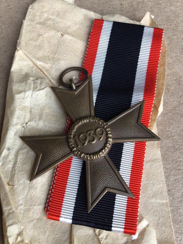 Germany WW2 1939 War Merit Cross 2nd Class Without Swords and Paper Paket of Issue.