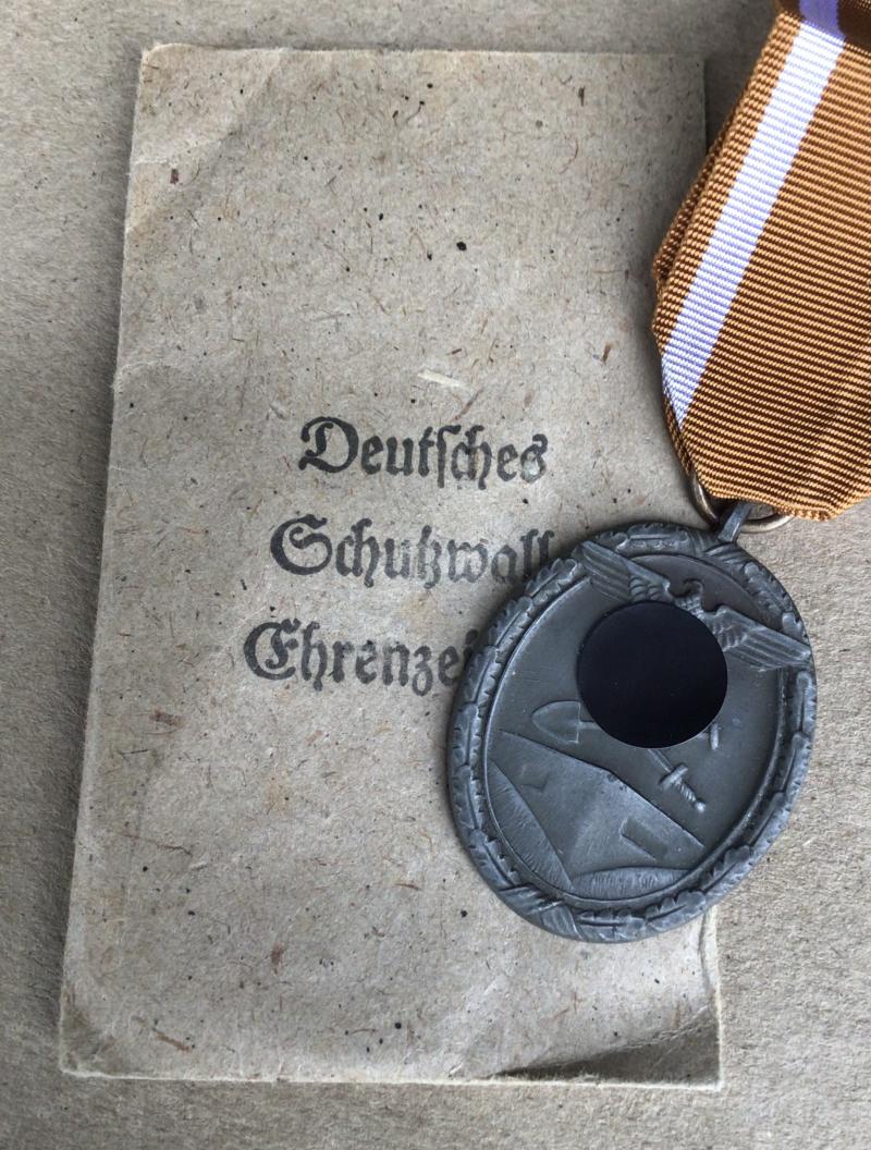 Germany WW2 West Wall Medal and Packet of Issue