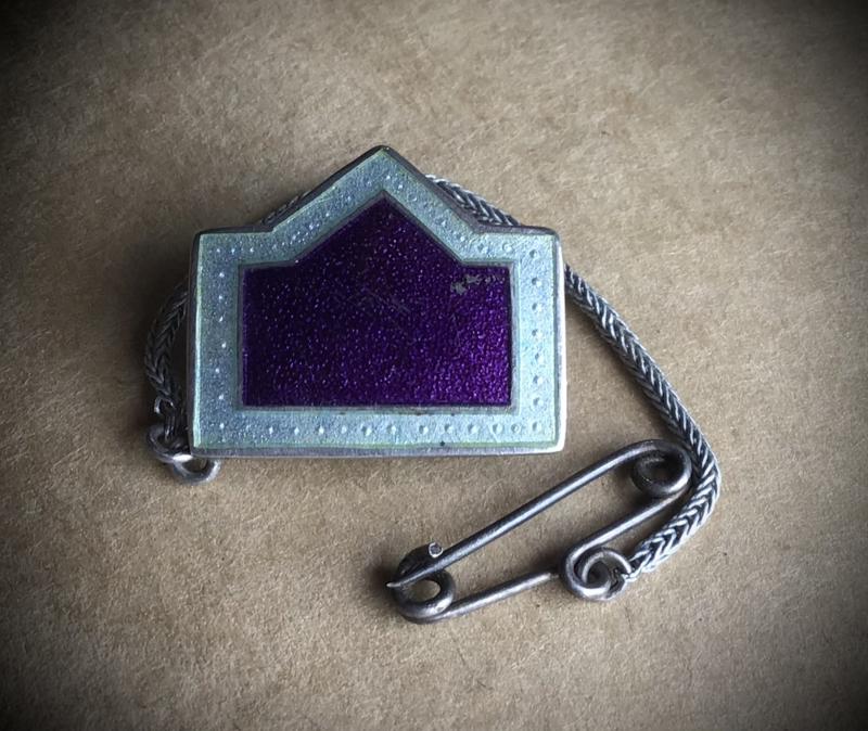 Australia WW2 STG Sil Engineers Regimental Lapel Badge