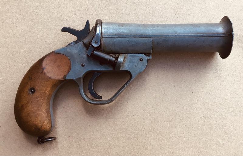 British WW2 Zinc No.1 Mk V Very Flare Pistol