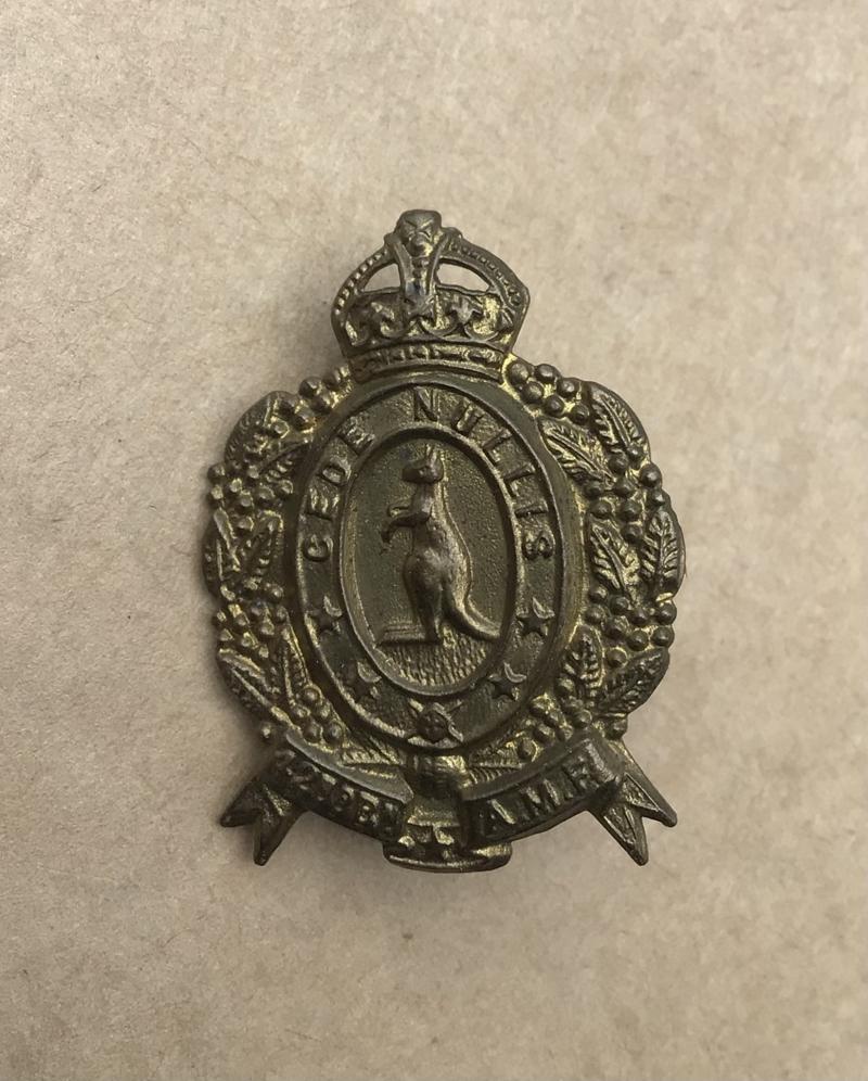 1930-42. 42nd Infantry Battalion Collar Badge