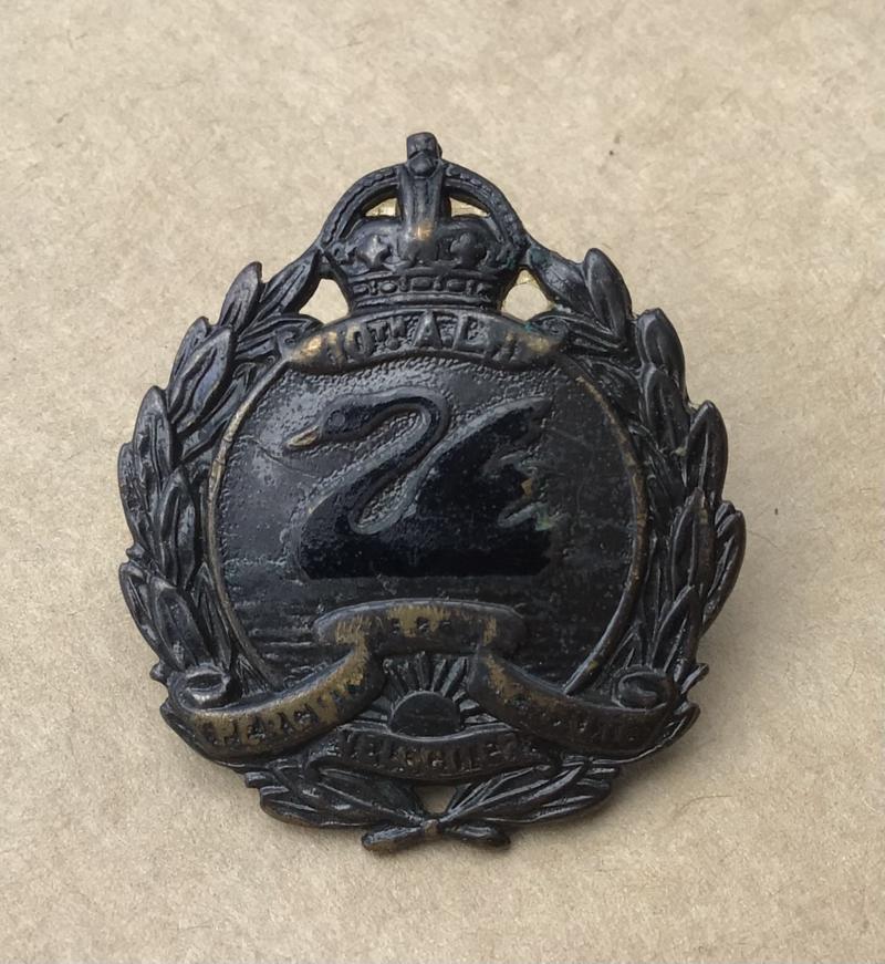 1912-1918 10th LightHorse Regiment Collar Badge.